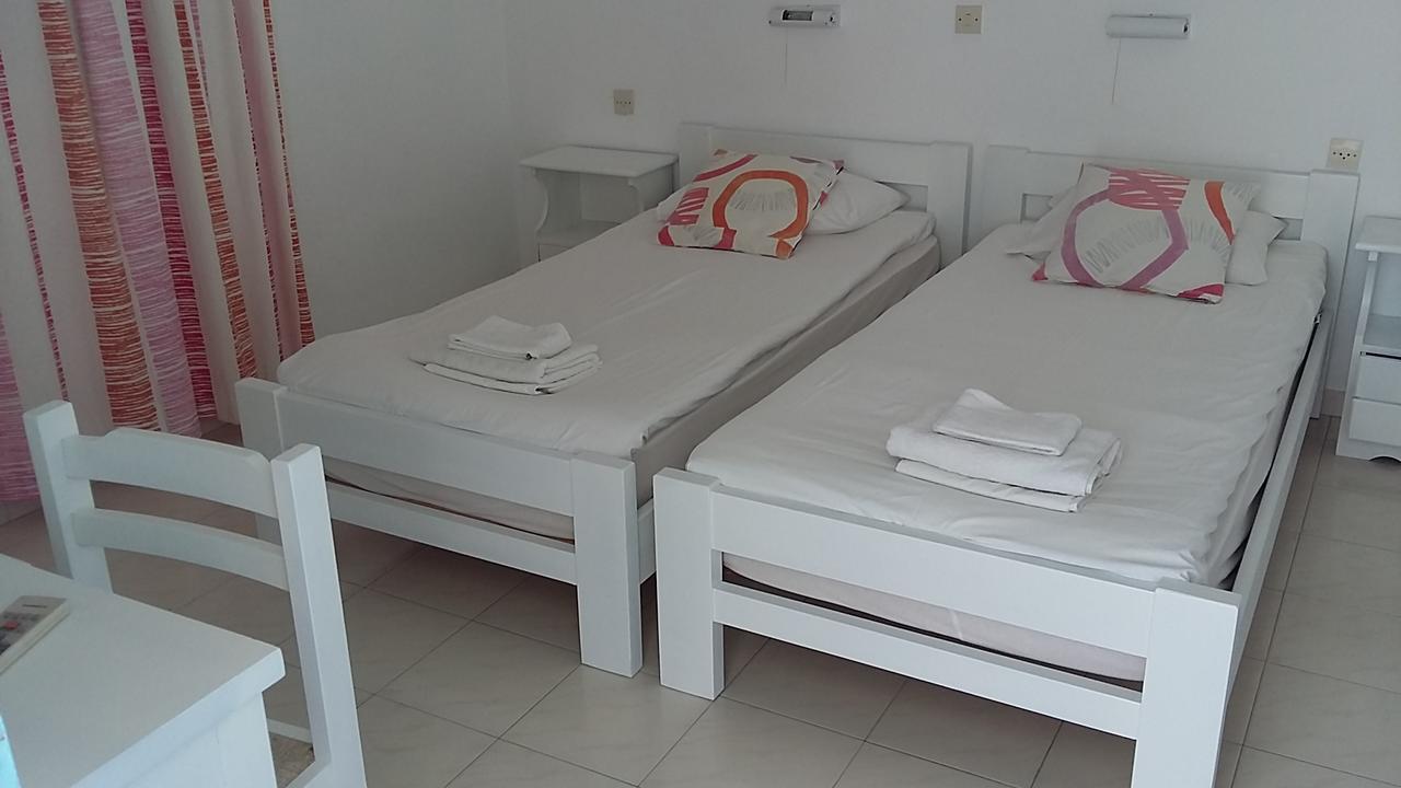 אנטיפארוס Galanis Place מראה חיצוני תמונה